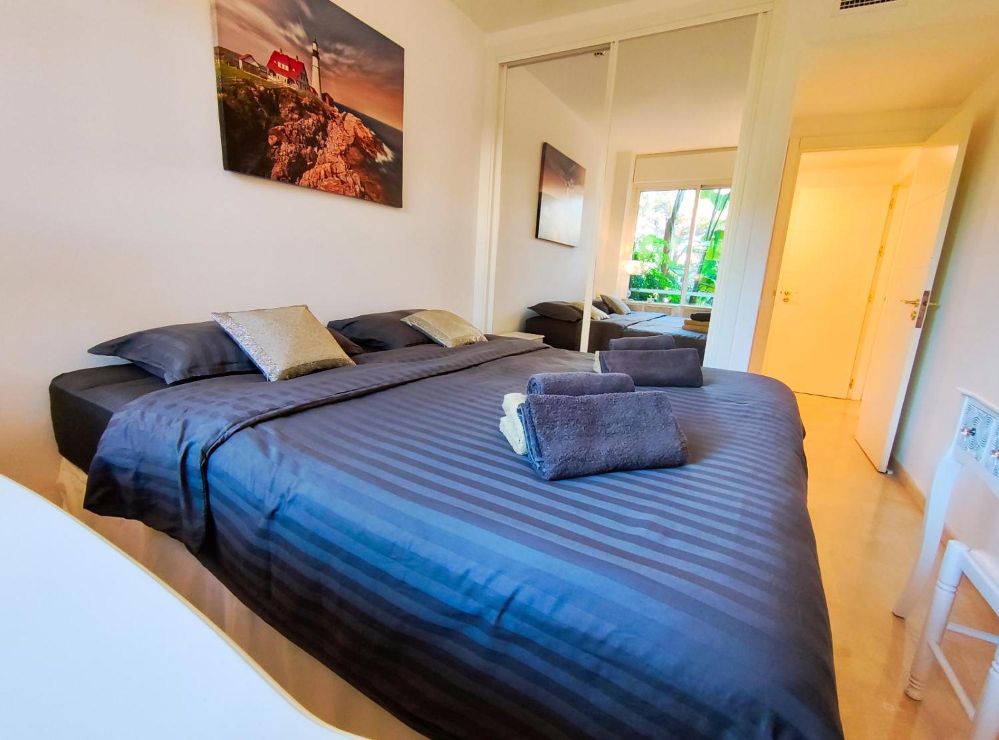 Luxury Frontline Residence Ehhouse 埃斯特波纳 外观 照片